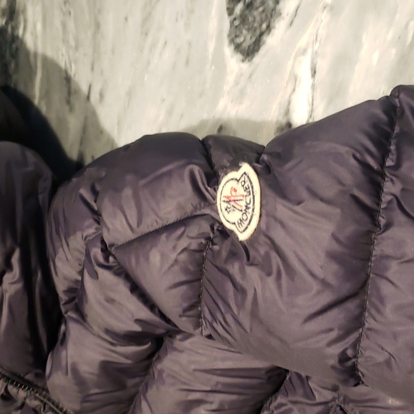 COPY - Moncler puffer - Picture 3 of 10